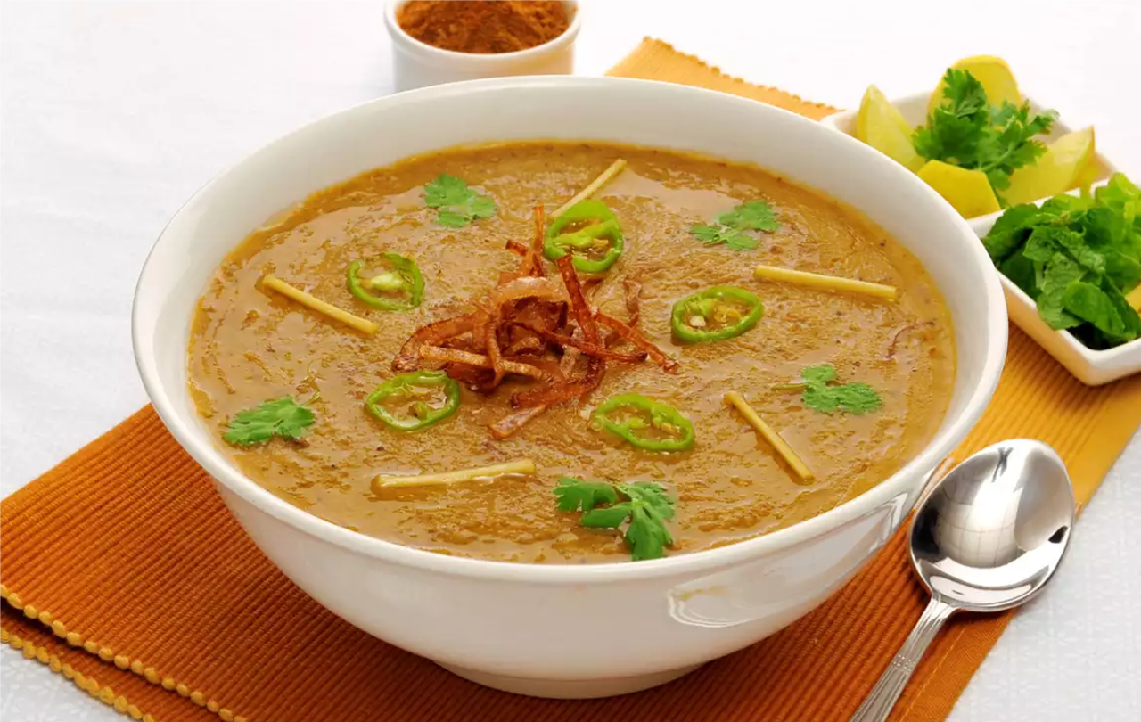 Chicken Haleem Recipe (Pakistani Style) – Easy & Flavorful